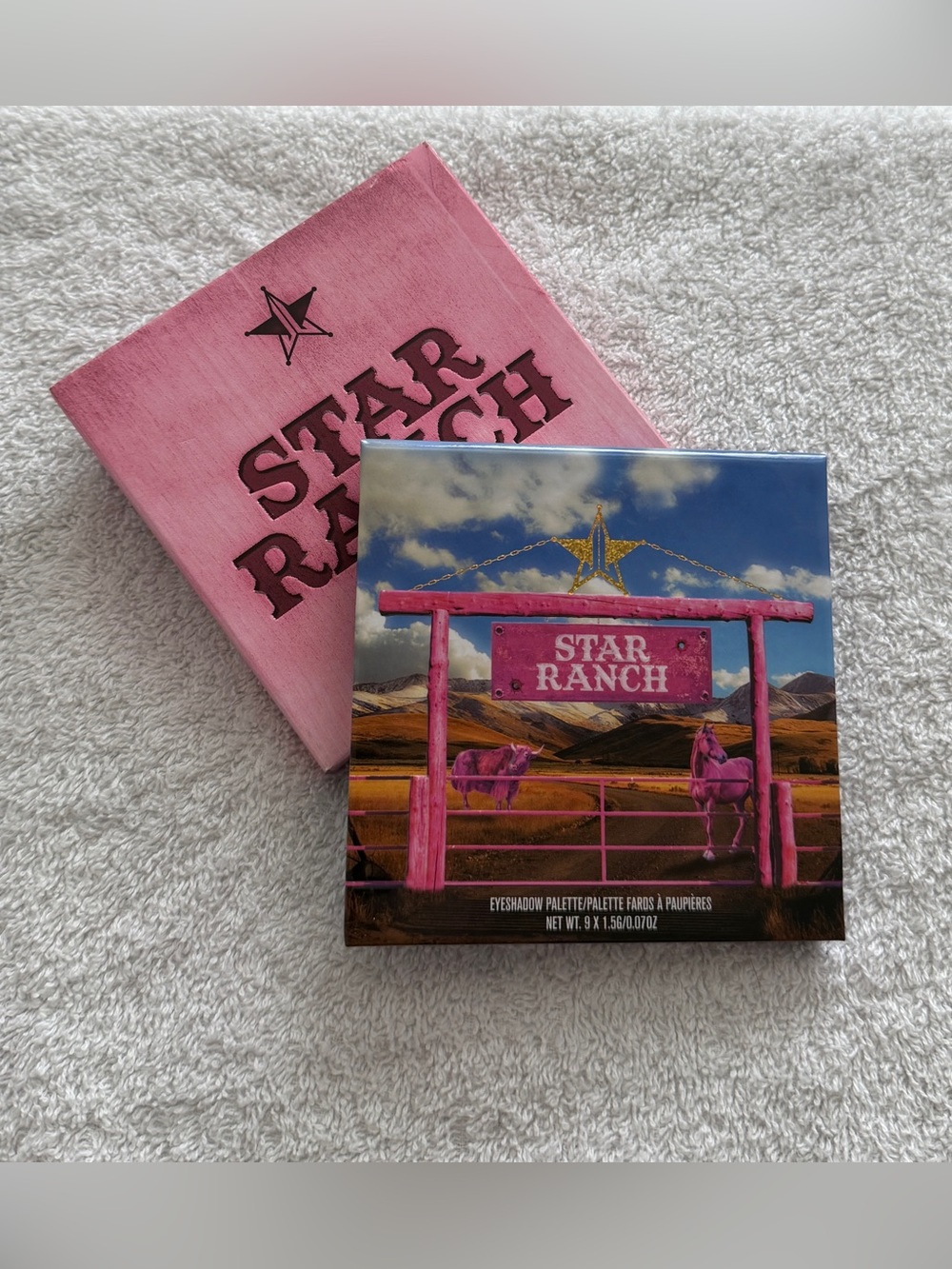 Jeffree Star Star Ranch BNIB. 9 Pan Palette showcasing the colors of Wyoming.